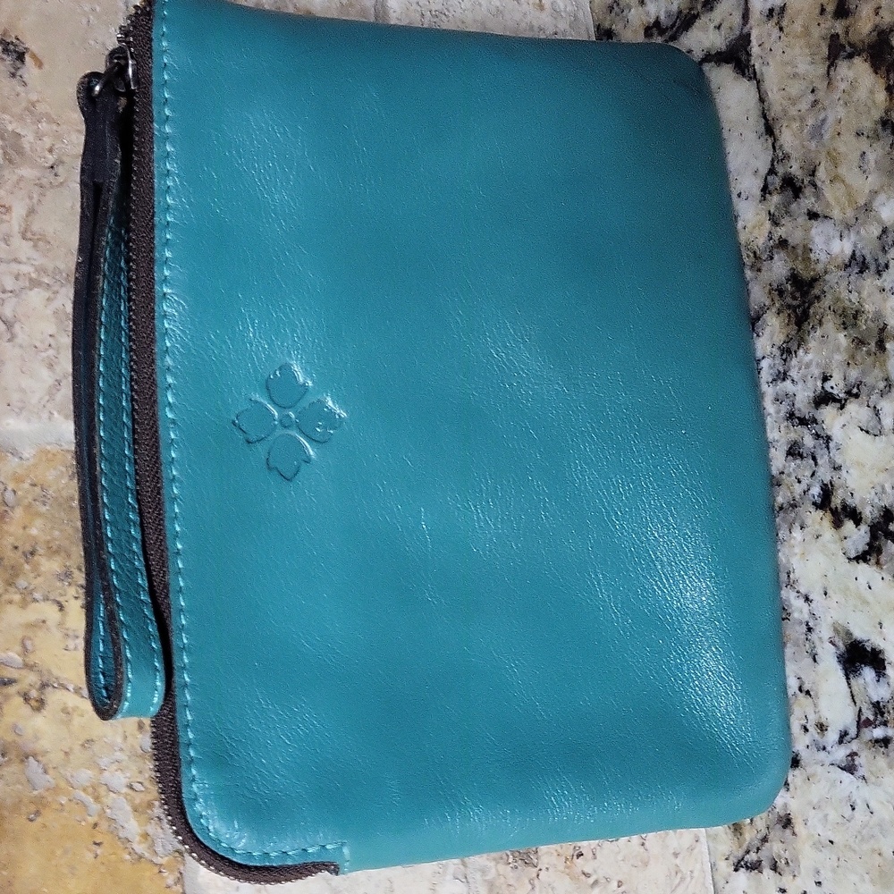 Patricia Nash Cassini Wristlet - Picture 2 of 10